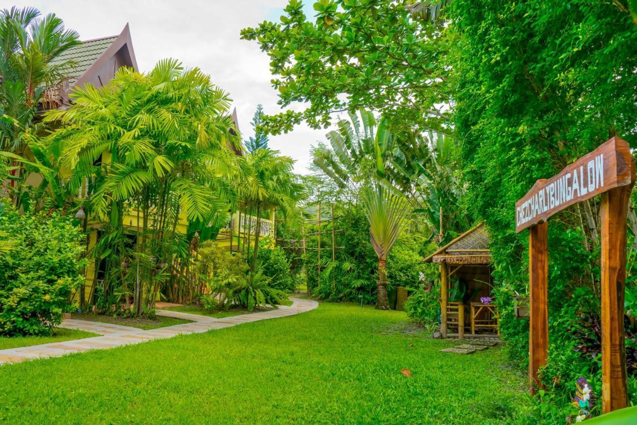 Chez Charly Bungalow Nai Yang Beach Exterior foto